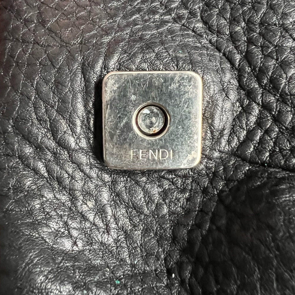 Fendi Selleria Black Leather Shoulder Bag - Picture 8 of 17